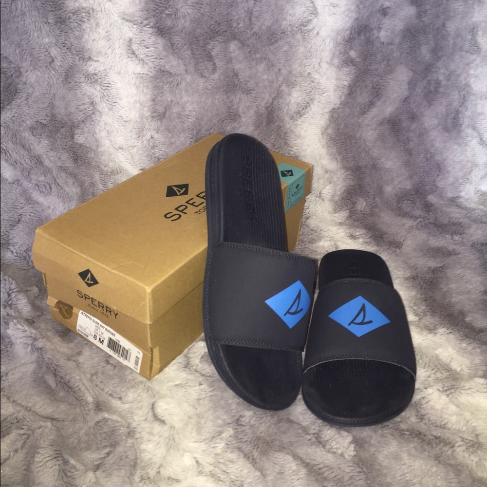 Men’s new Sperry’s sandals in box!